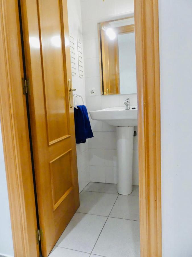 Confortable Pis En Ple Centre De Vic Aptgarbi Exteriör bild
